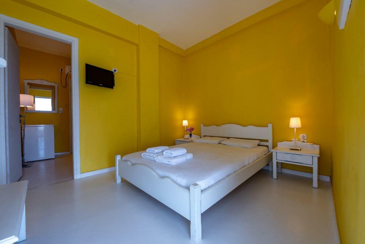 Kymothoi Rooms & Pool Bar Гаврион Екстериор снимка