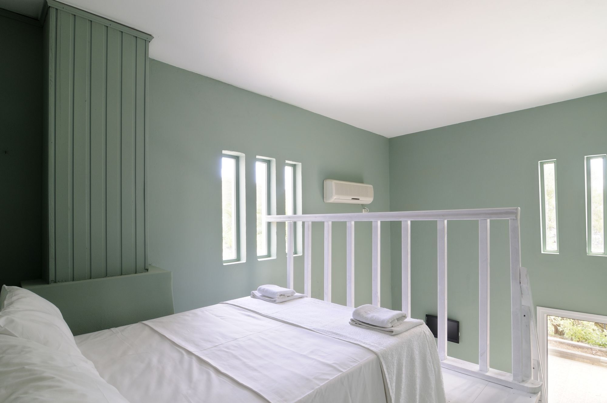 Kymothoi Rooms & Pool Bar Гаврион Екстериор снимка
