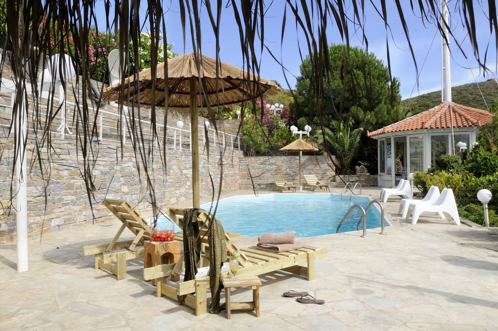 Kymothoi Rooms & Pool Bar Гаврион Екстериор снимка