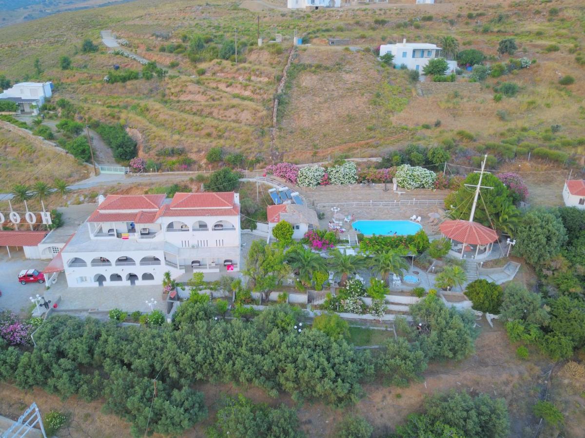 Kymothoi Rooms & Pool Bar Гаврион Стая снимка